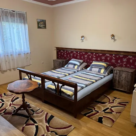 דירה Nyugalom Szigete, Kishaz *