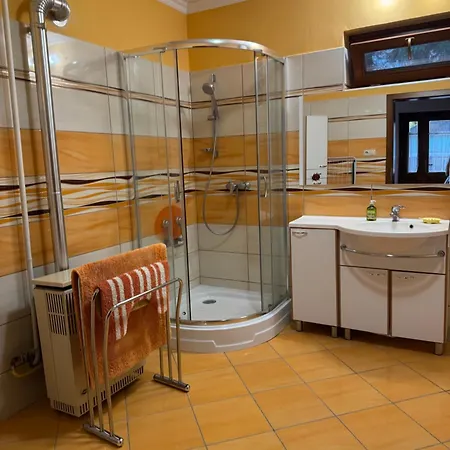 Nyugalom Szigete, Kishaz Apartmán Kerkaszentkirály